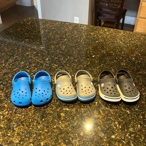 3 pairs crocs size 8/9 and 9 good condition